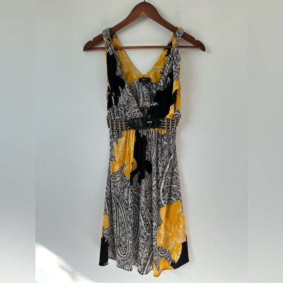 Sky Paisley Silk Sleeveless Dress with V-neckline and Empire Waist Size M - Picture 12 of 15